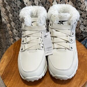 Women's Lace Up Boots with Faux Fur Lining